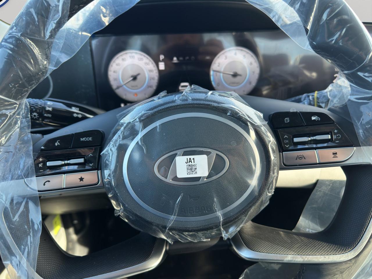 2026 Hyundai Elantra Luxury Photo