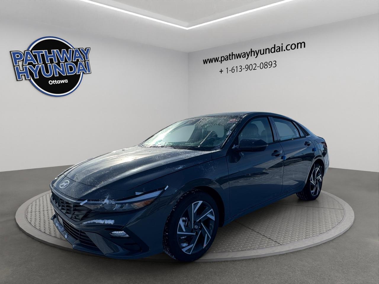 2026 Hyundai Elantra Luxury Photo