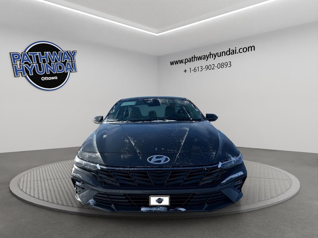 2026 Hyundai Elantra Luxury Photo