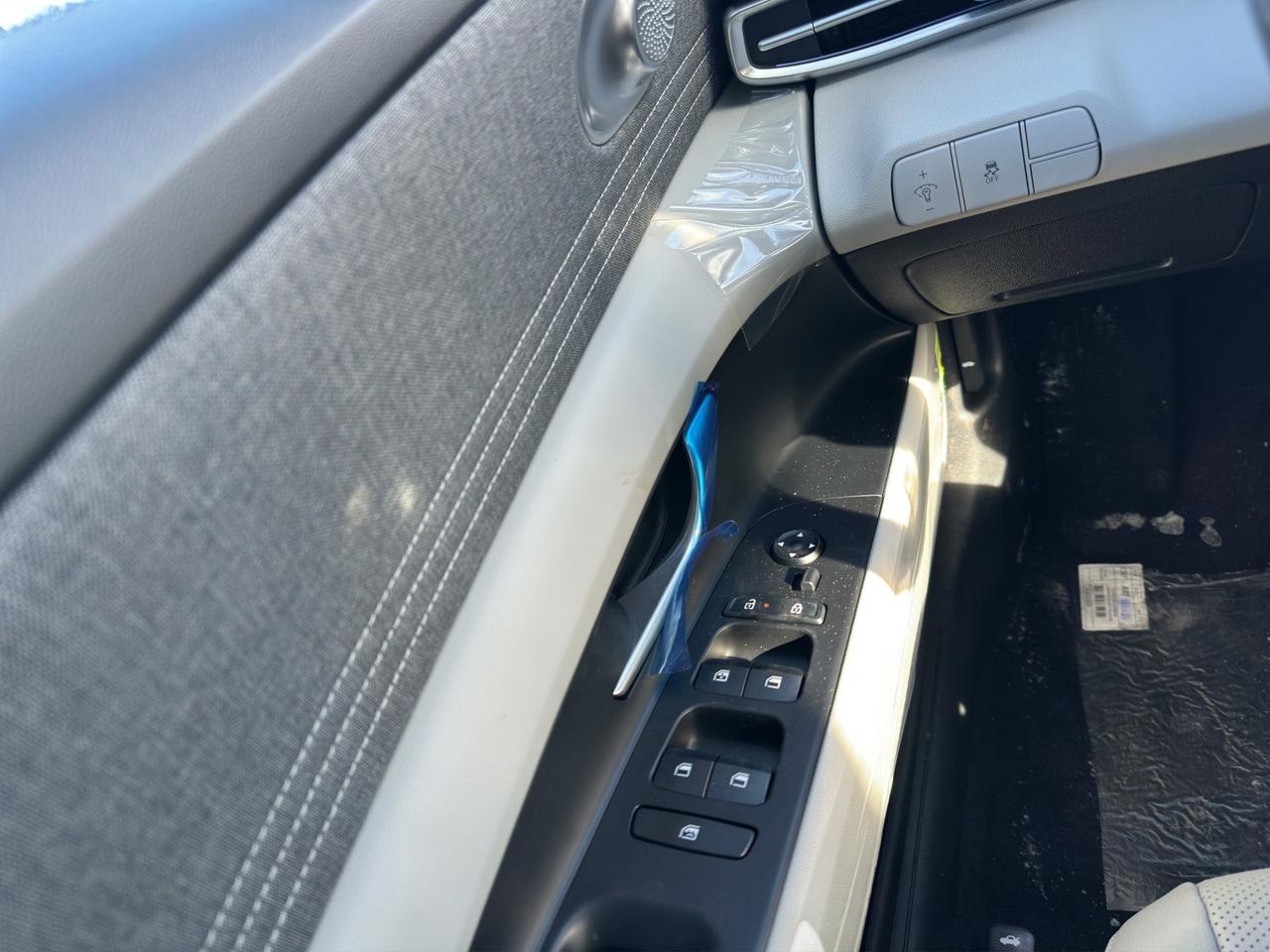 2026 Hyundai Elantra Luxury Photo