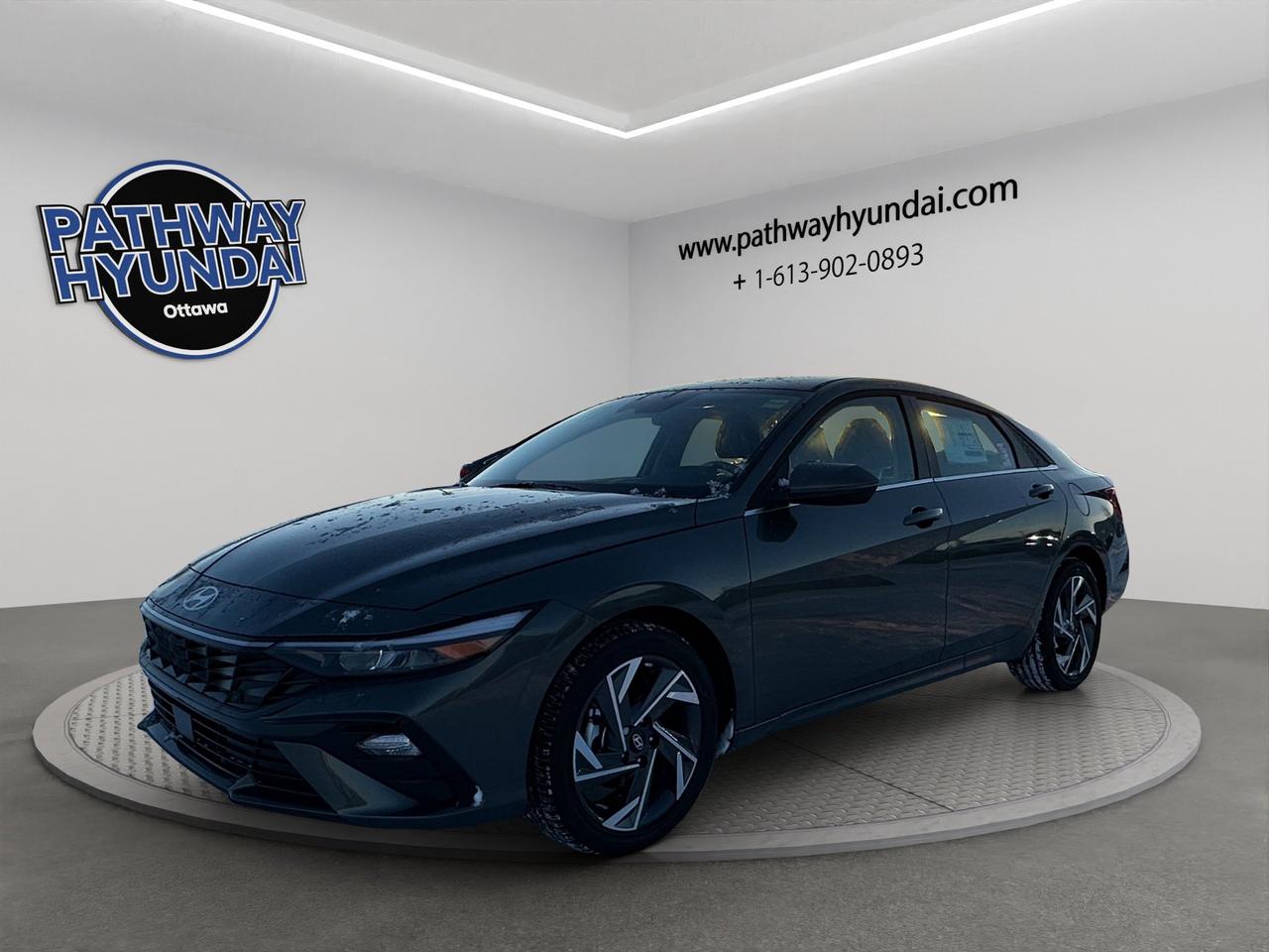 2025 Hyundai Elantra Hybrid Luxury Photo