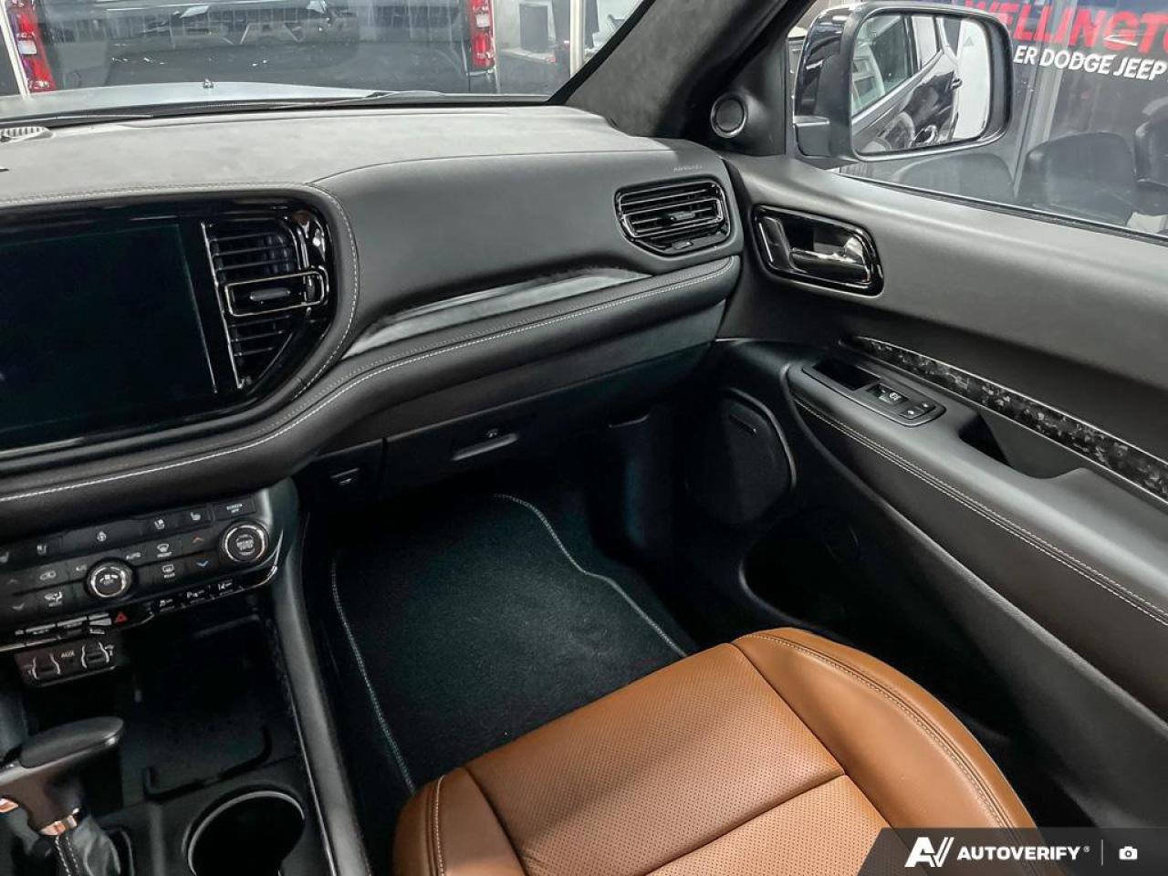 2025 Dodge Durango SRT Hellcat Brass Monkey | Navigation | Leather | Sunroof | Apple CarPlay | Android Auto | Photo