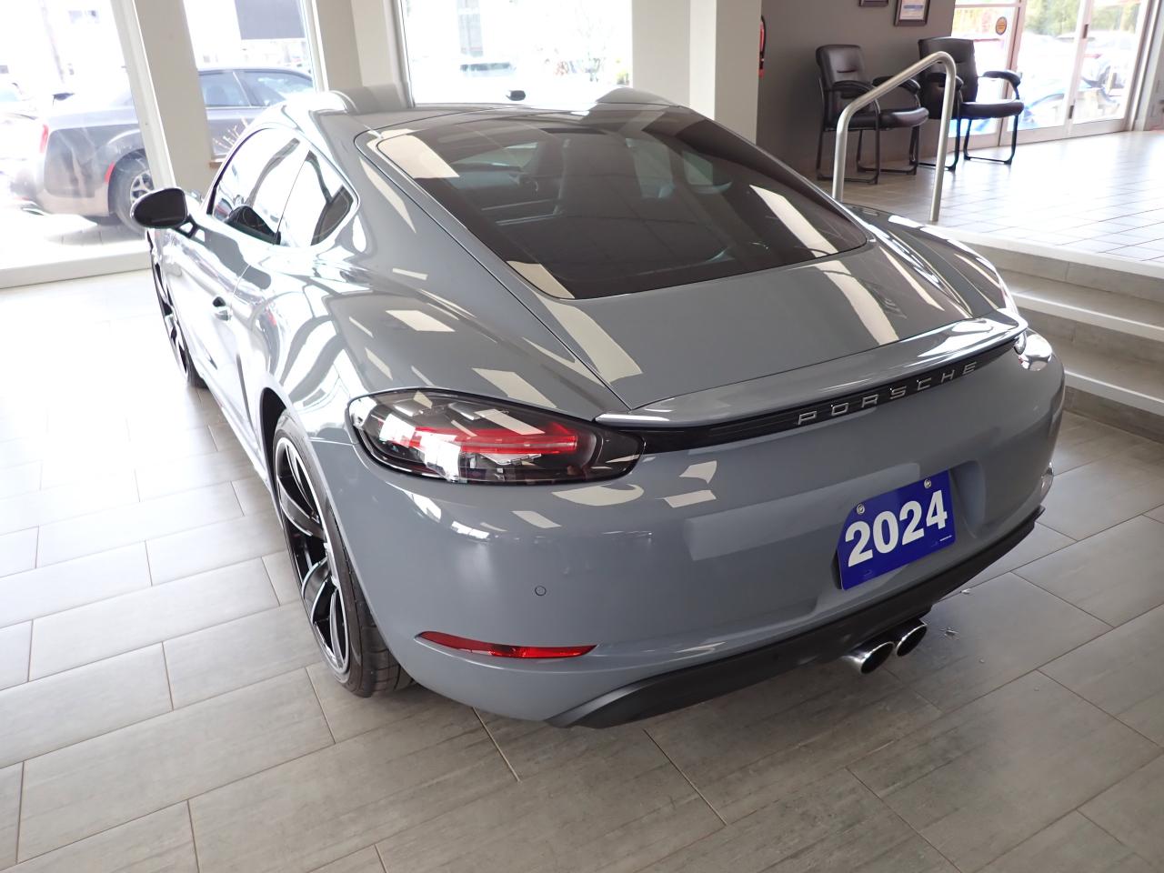 2024 Porsche 718 Cayman COUPE LEATHER Photo