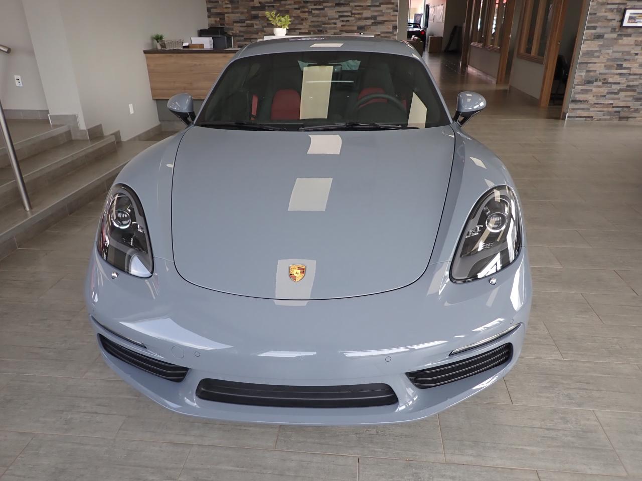 2024 Porsche 718 Cayman COUPE LEATHER Photo