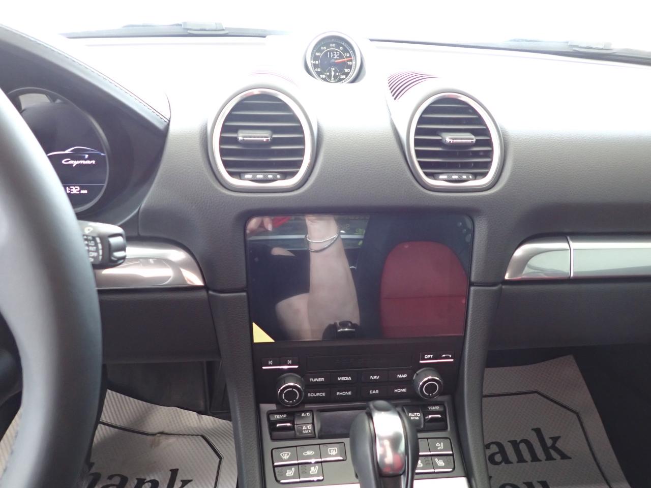 2024 Porsche 718 Cayman COUPE LEATHER Photo