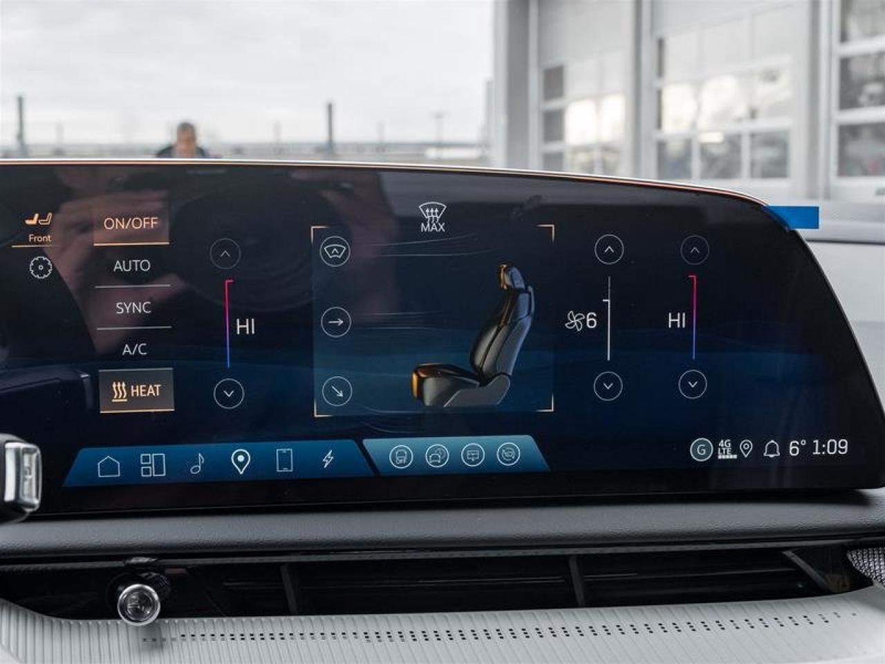 2026 Cadillac OPTIQ Premium Sport Photo