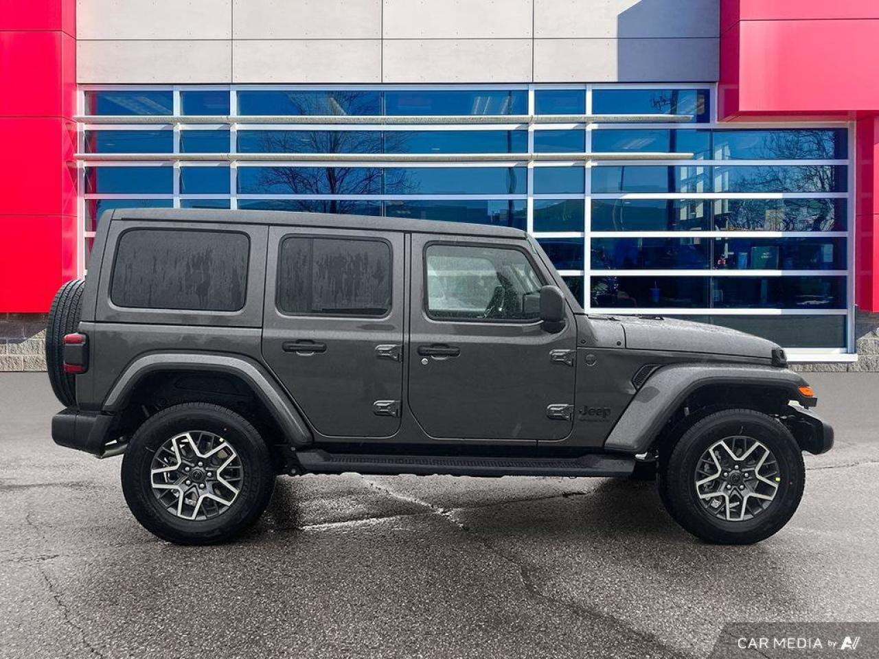 2025 Jeep Wrangler Sahara | Sky One–Touch Power Top | Apple Car Play | Android Auto | Adaptive Cruise | Photo