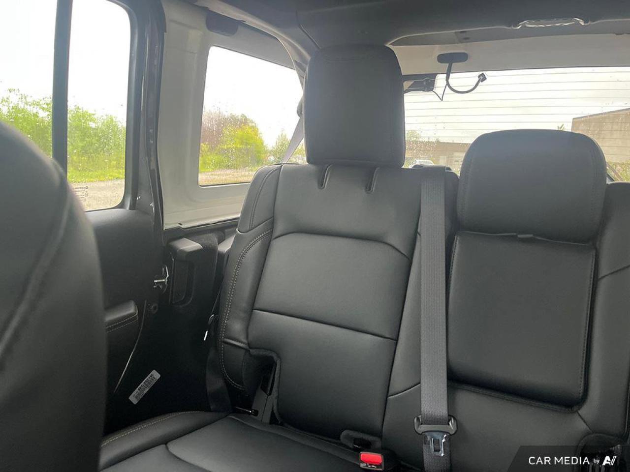 2025 Jeep Wrangler Sahara | Sky One–Touch Power Top | Apple Car Play | Android Auto | Adaptive Cruise | Photo