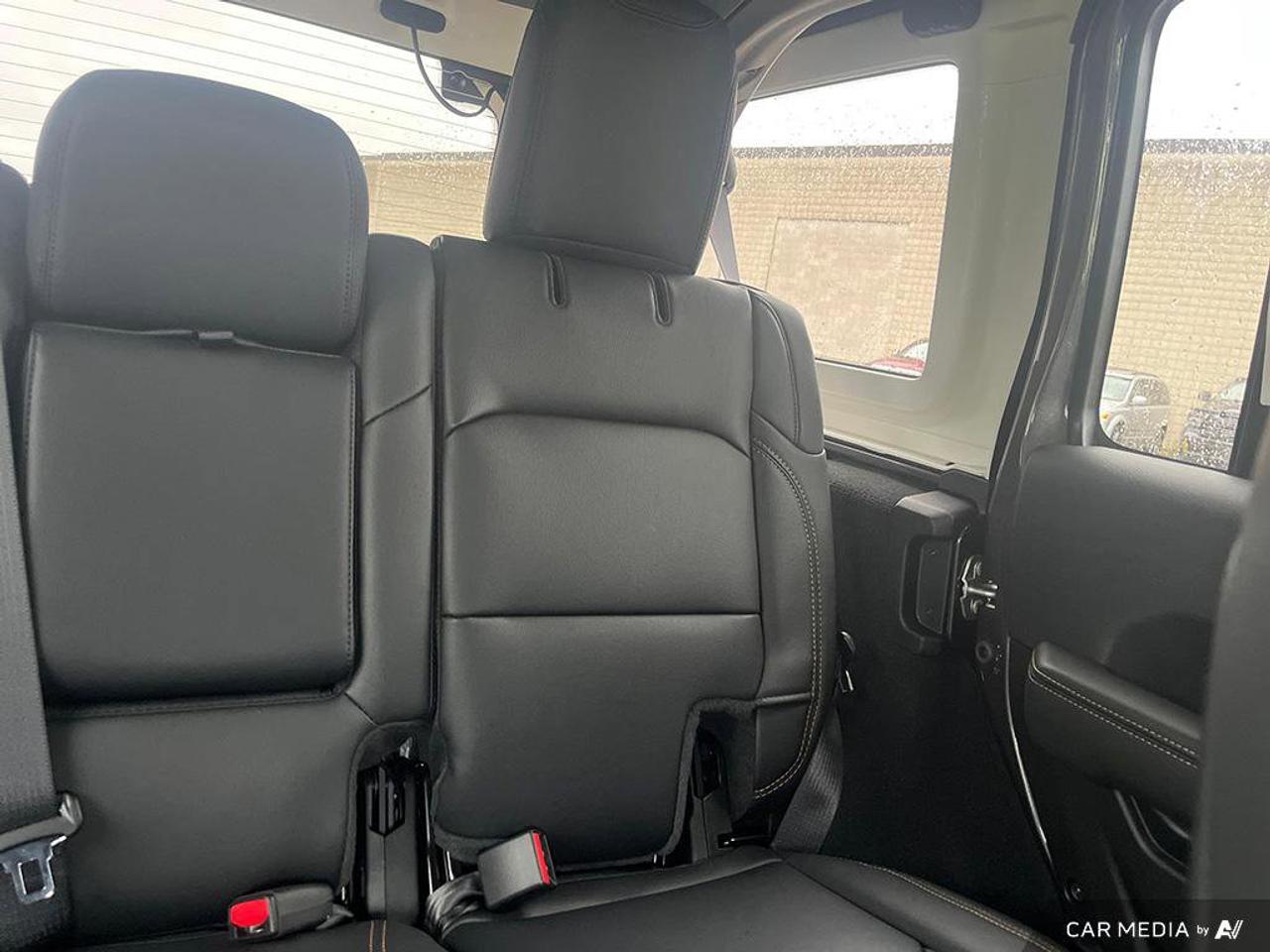 2025 Jeep Wrangler Sahara | Sky One–Touch Power Top | Apple Car Play | Android Auto | Adaptive Cruise | Photo