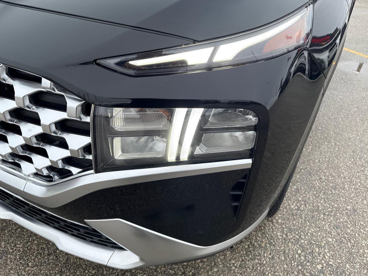 2022 Hyundai Santa Fe Hybrid Luxury Photo