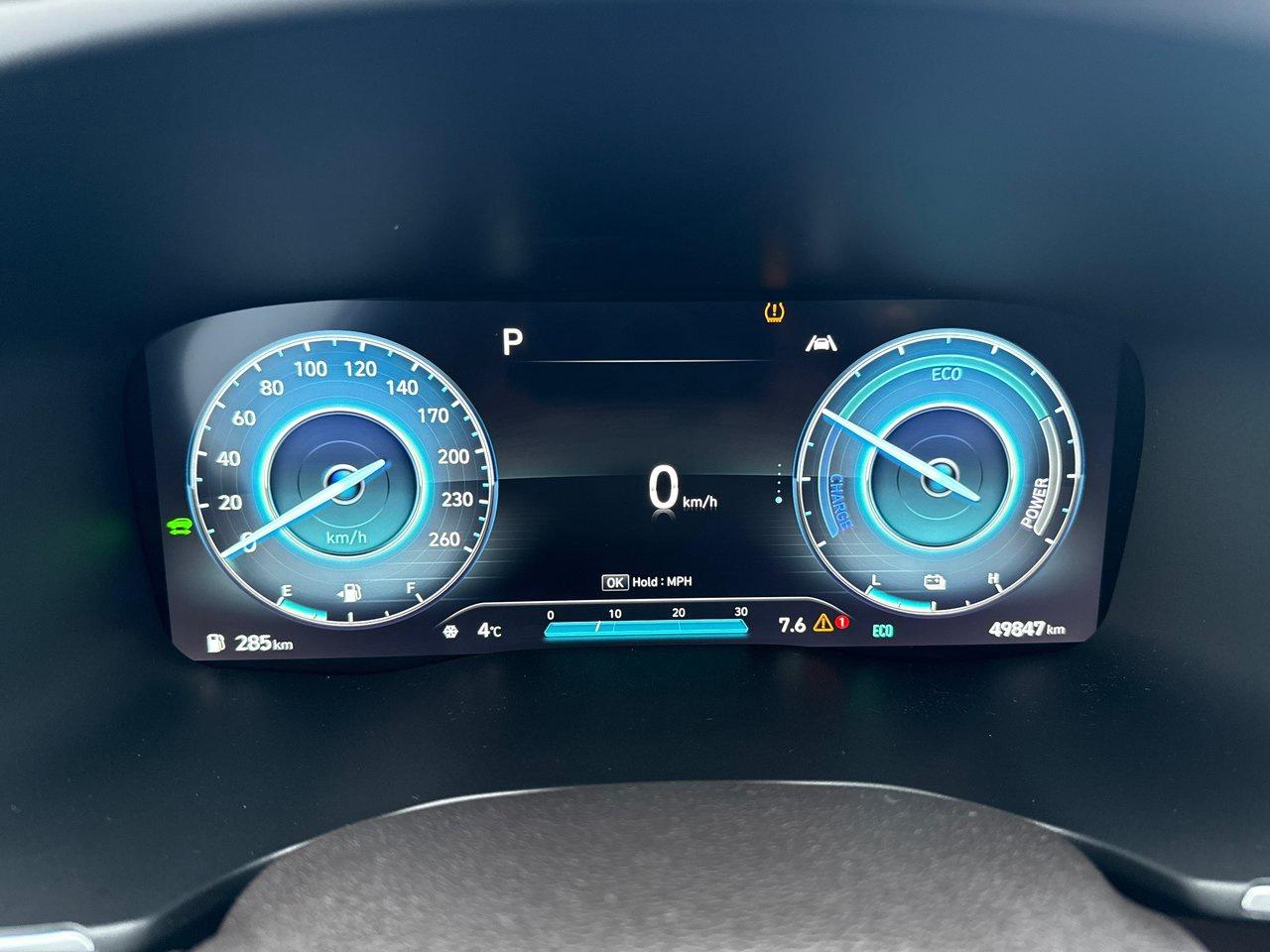 2022 Hyundai Santa Fe Hybrid Luxury Photo