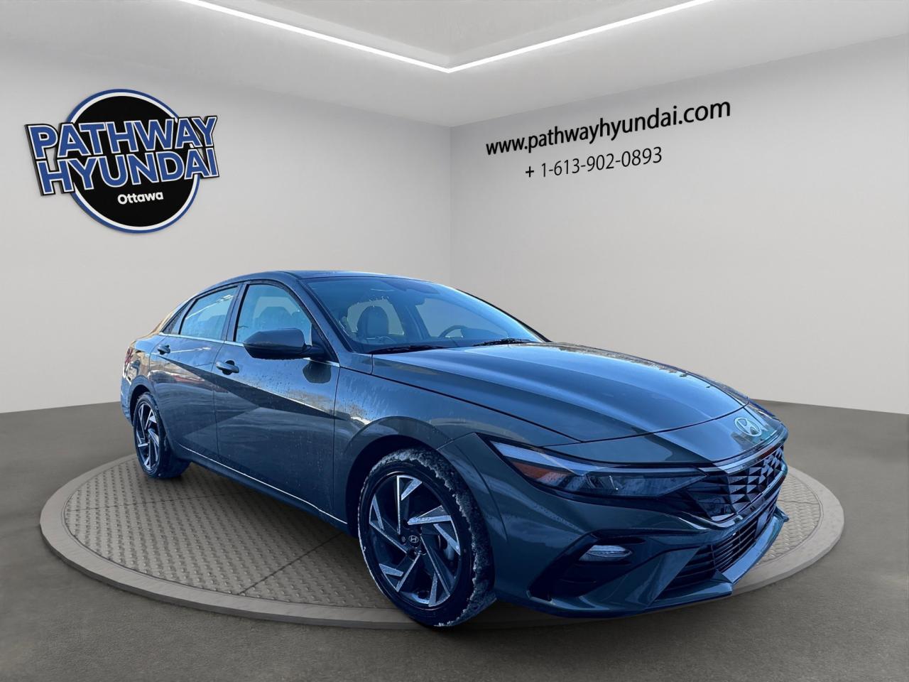 2025 Hyundai Elantra Hybrid Luxury Photo
