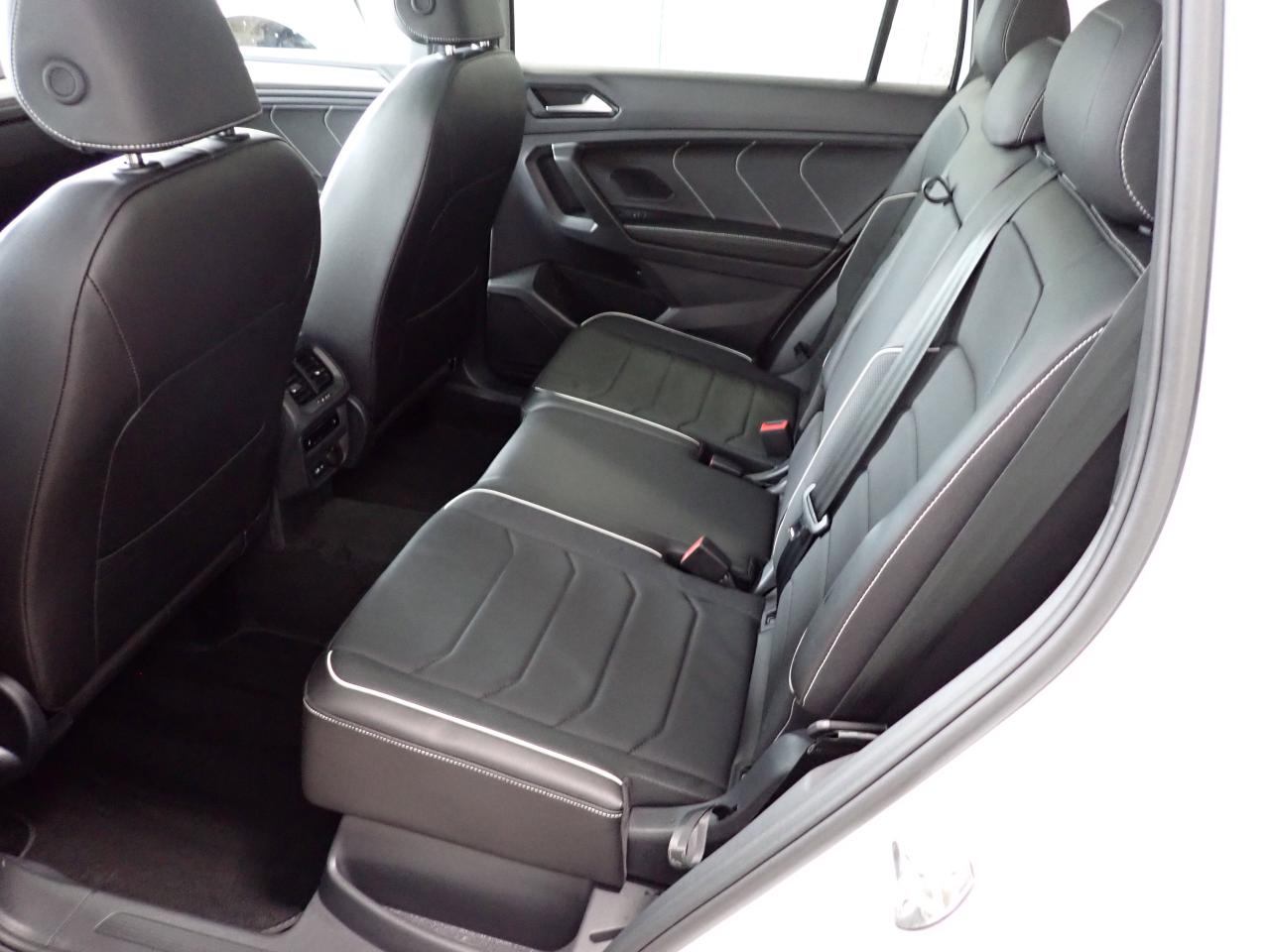 2024 Volkswagen Tiguan Highline R-Line AWD LEATHER NAVI SUNROOF Photo