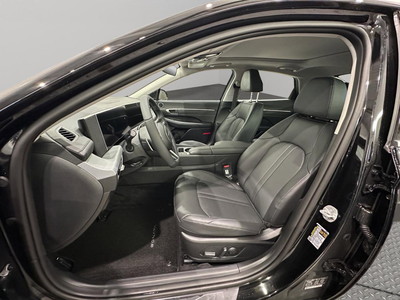 2026 Hyundai Sonata Hybrid Preferred-Trend Photo