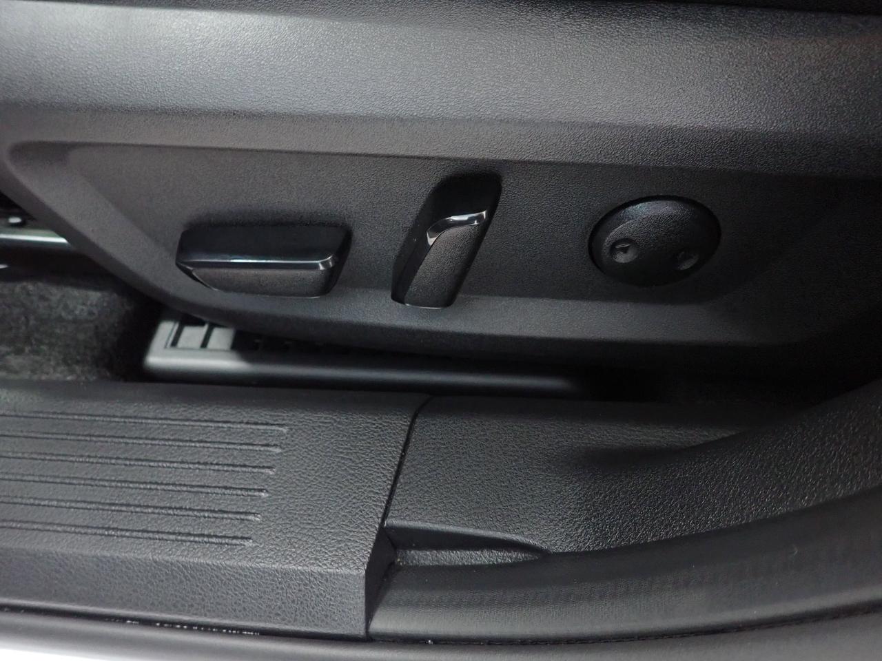 2025 Nissan Rogue SL AWD LEATHER NAVI SUNROOF Photo