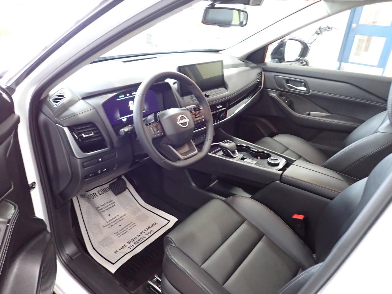 2025 Nissan Rogue SL AWD LEATHER NAVI SUNROOF Photo