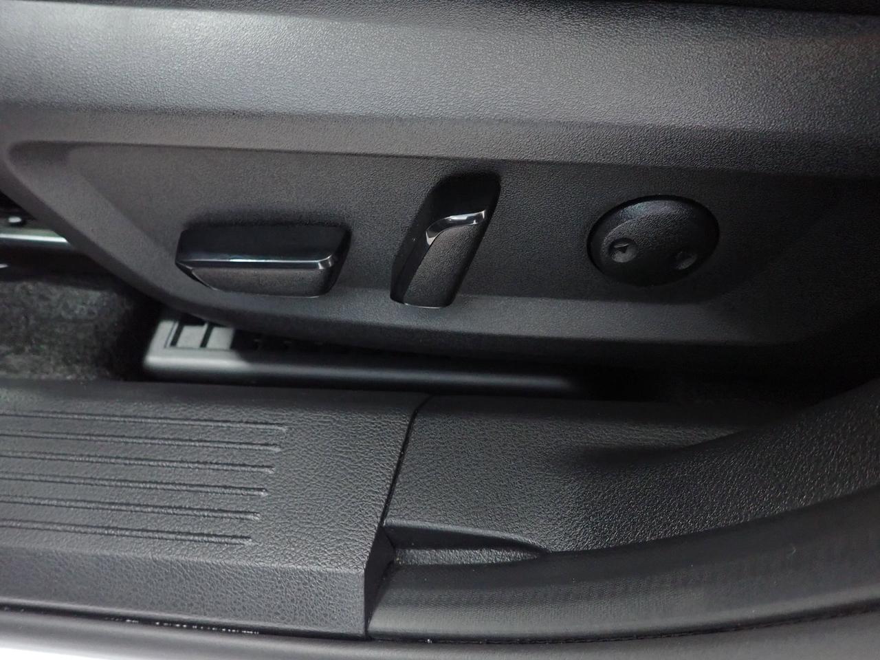 2025 Nissan Rogue SL AWD LEATHER NAVI SUNROOF Photo