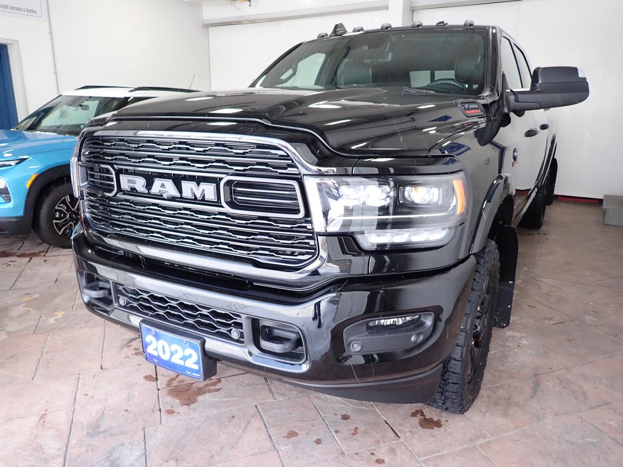 2022 RAM 3500 Limited 4WD MEGA CAB 6'4 BOX LEATHER NAVI SUNROOF *DIESEL** Photo