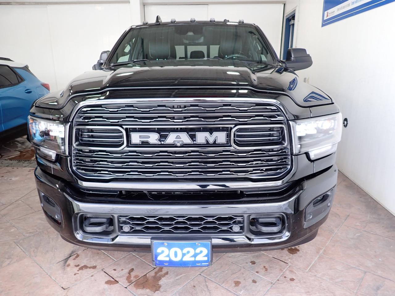 2022 RAM 3500 Limited 4WD MEGA CAB 6'4 BOX LEATHER NAVI SUNROOF *DIESEL** Photo