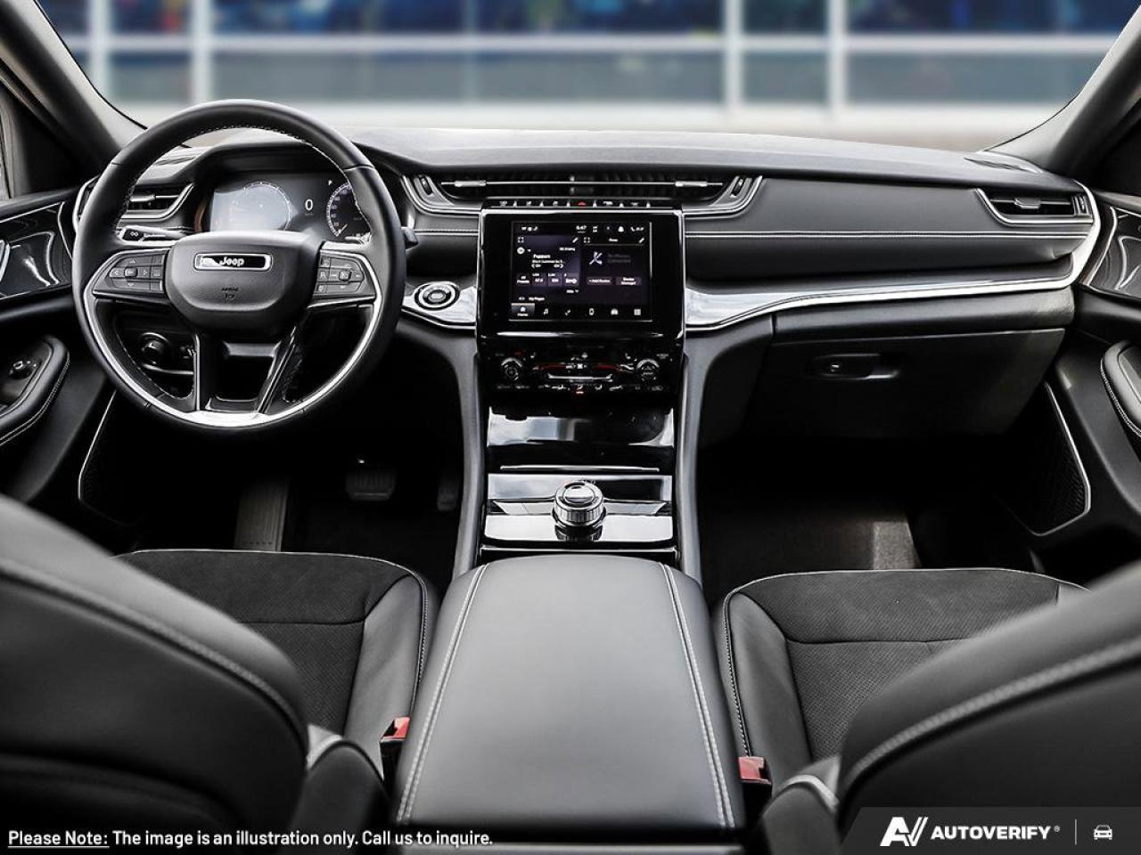 2025 Jeep Grand Cherokee L ALTITUDE Photo