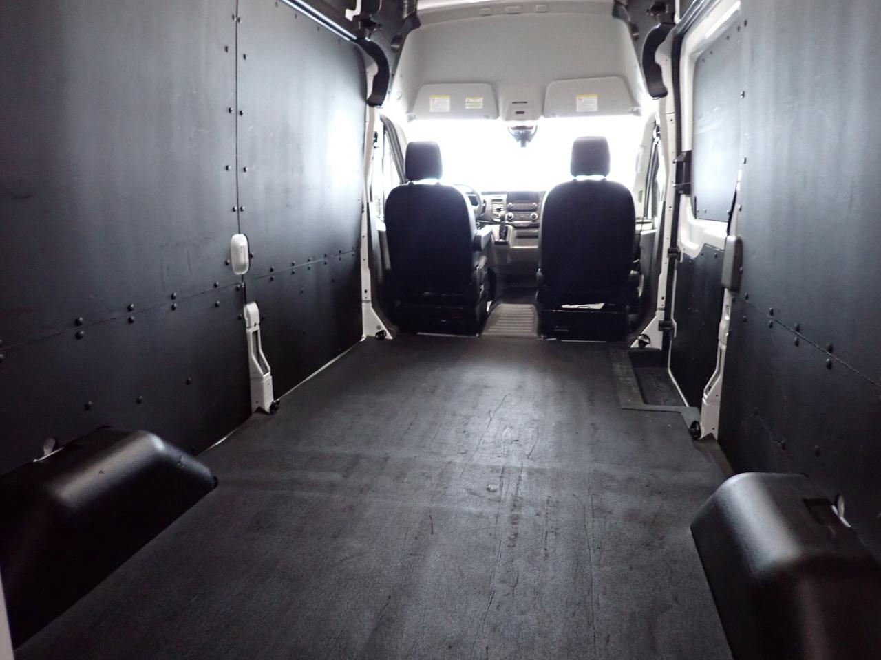 2024 Ford Transit Cargo Van 250 VAN HIGH ROOF Photo2