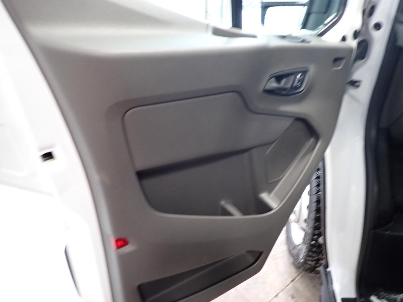 2024 Ford Transit Cargo Van 250 VAN HIGH ROOF Photo