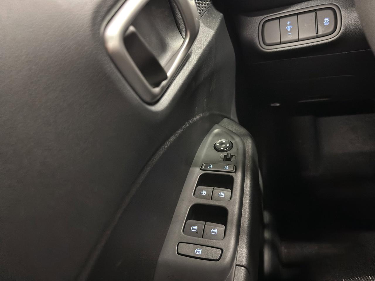 2026 Hyundai Venue Essential Photo