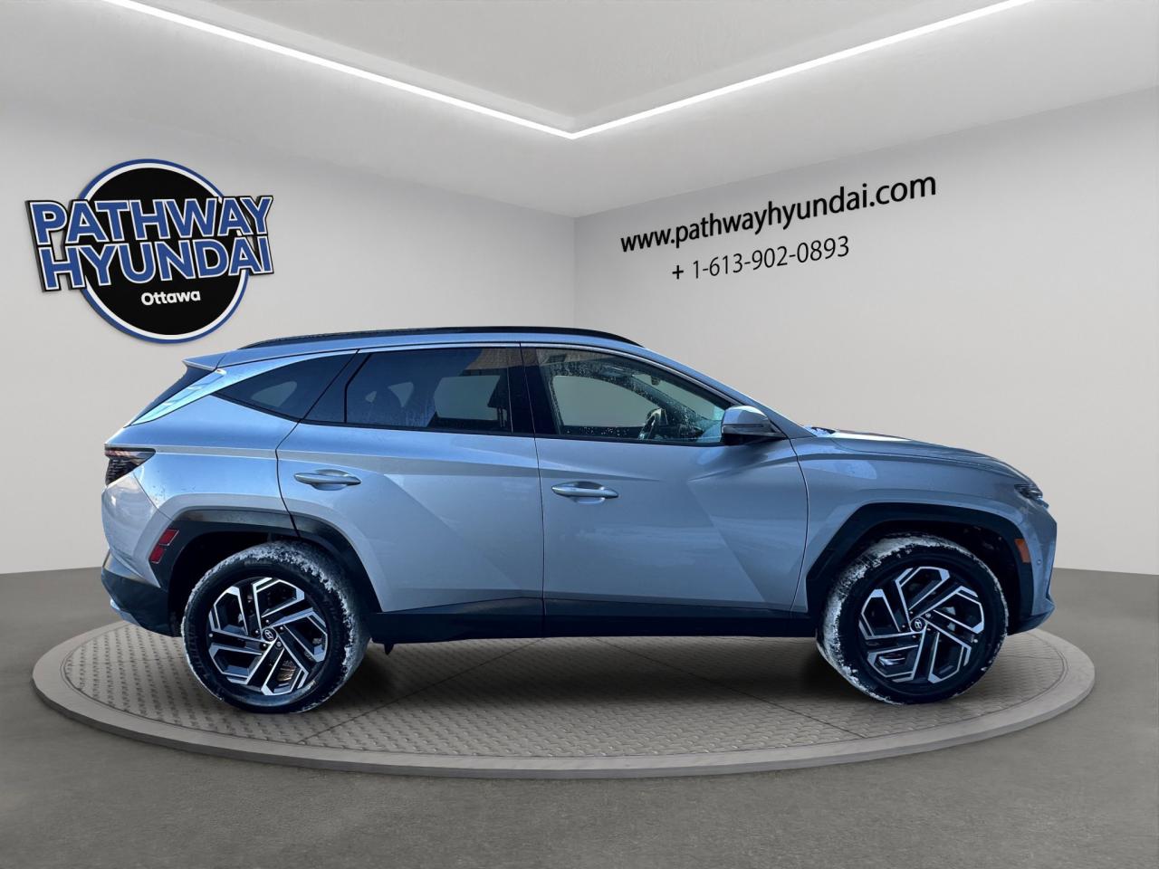 2026 Hyundai Tucson Hybrid Ultimate Photo2