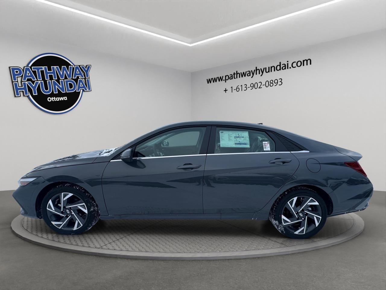 2026 Hyundai Elantra Hybrid Luxury Photo