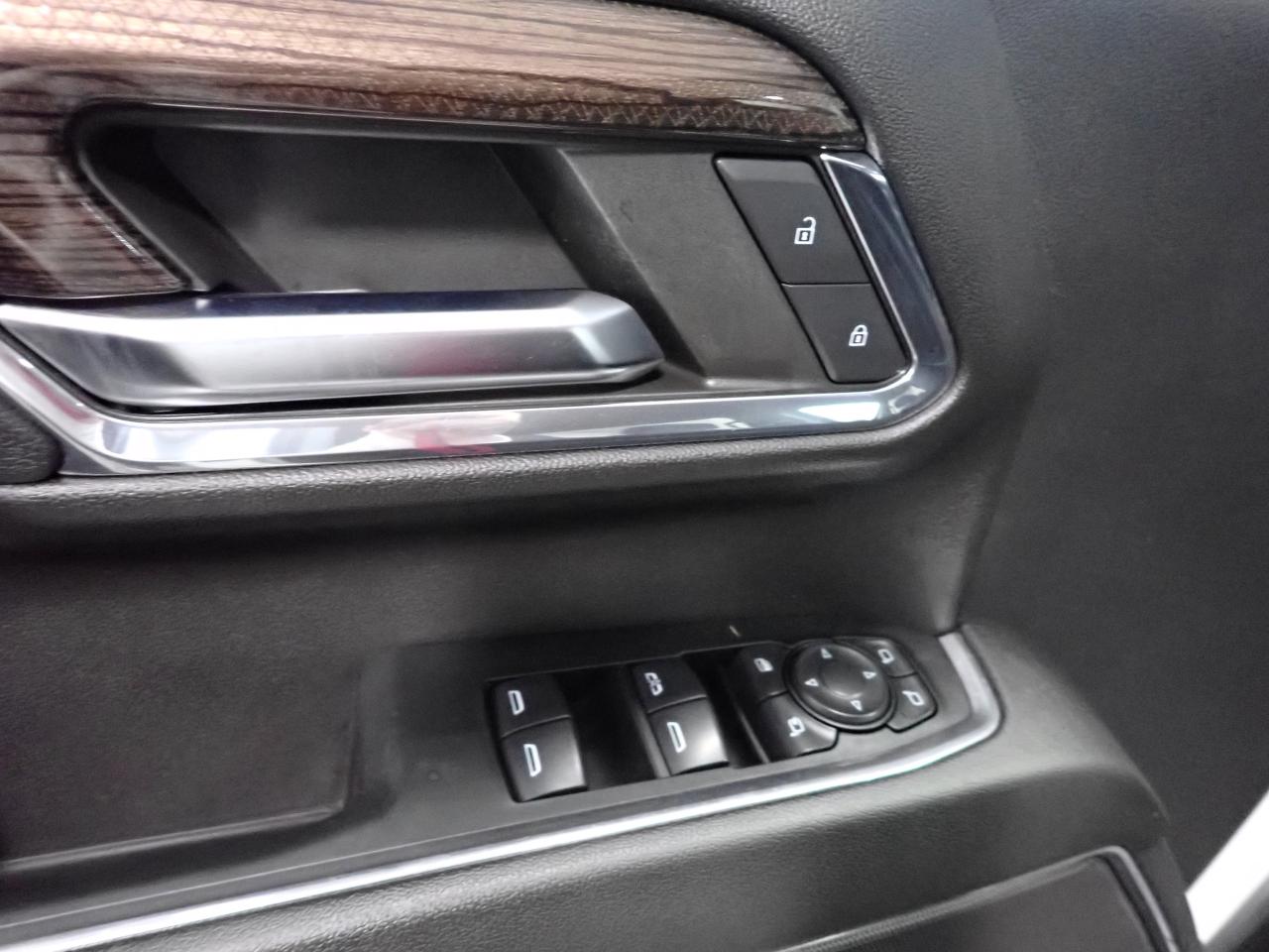 2024 Chevrolet SILVERADO 2500HD LT CREW CAB 4WD Photo