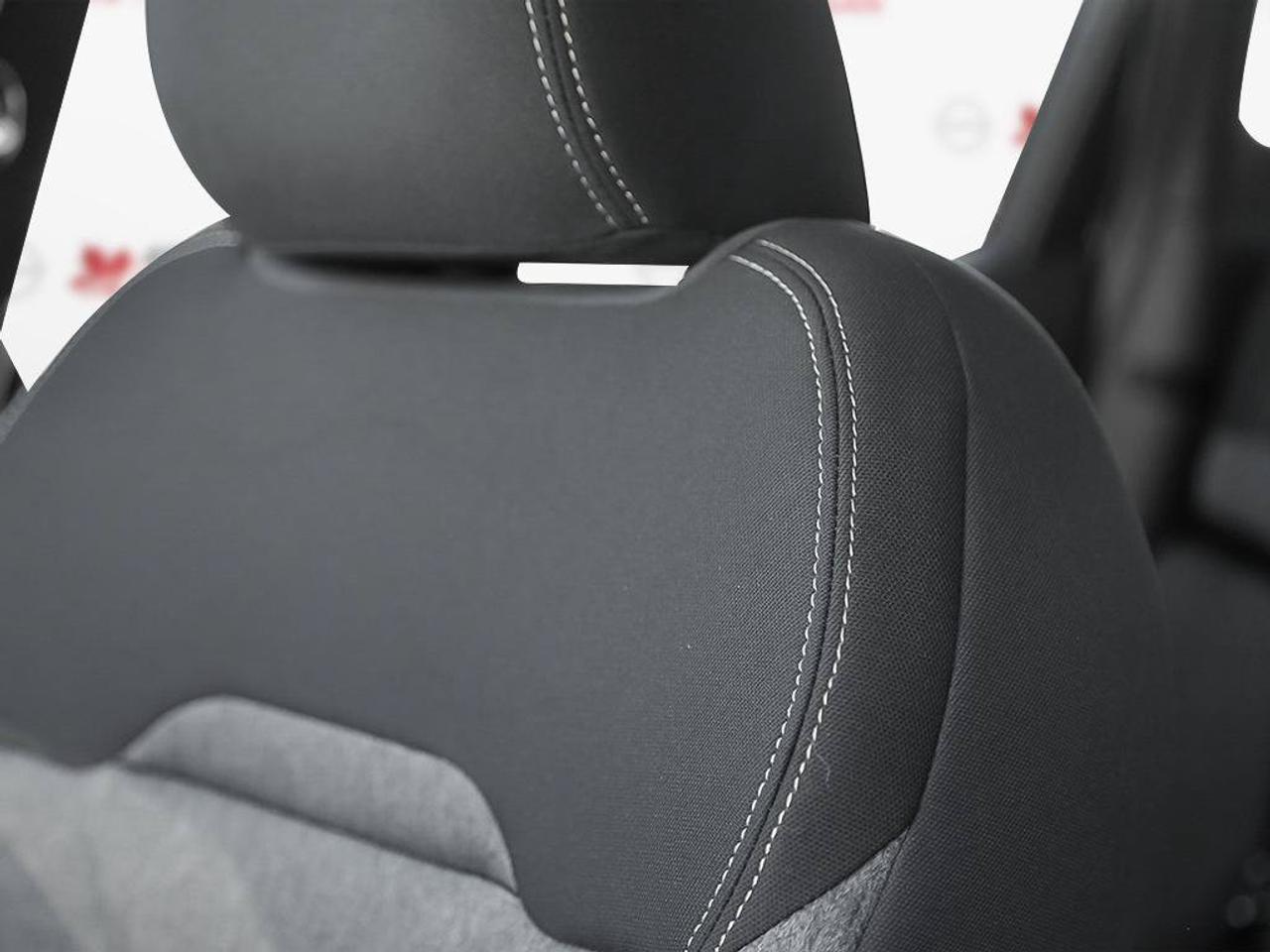 2026 Nissan Kicks SV Photo