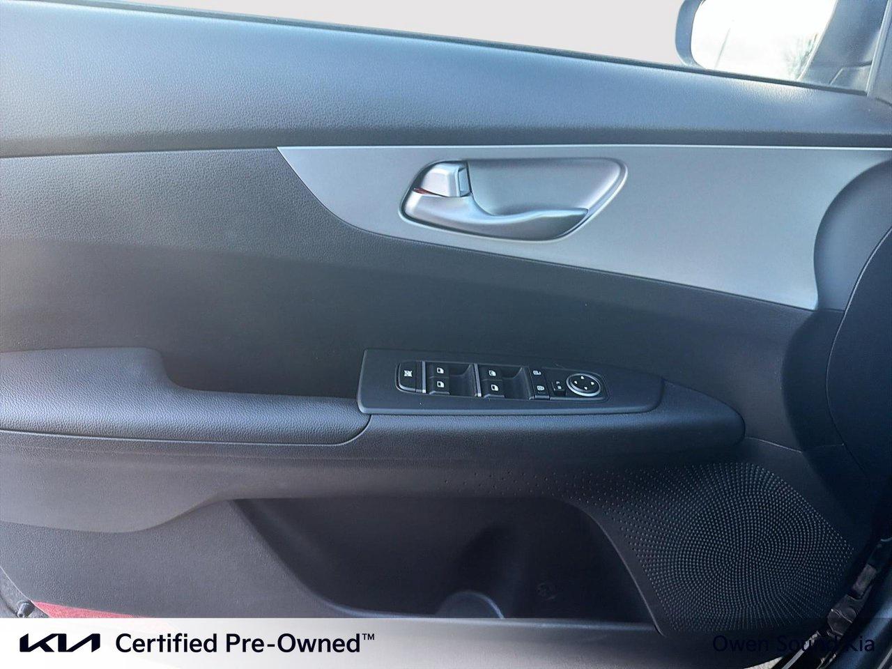 2023 Kia Forte LX Photo