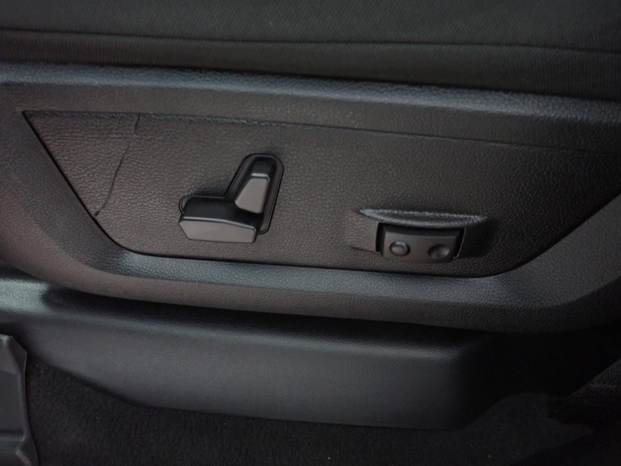 2024 RAM 3500 Big Horn 4WD CREW CAB 6'4 BOX Photo