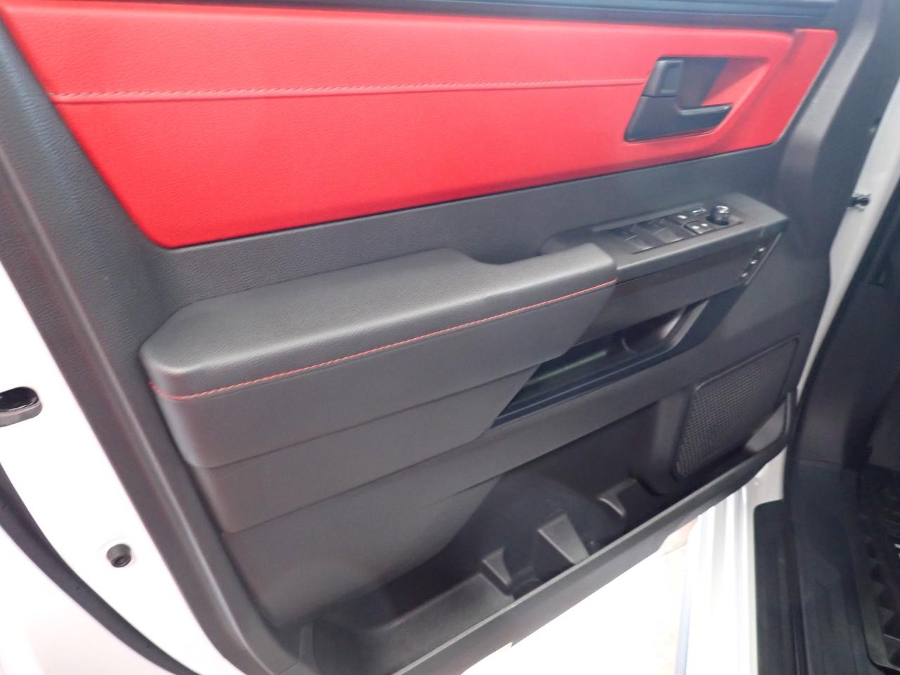 2025 Toyota Tundra LIMITED TRD PRO 4WD LEATHER NAVI PANO SUNROOF *HYBRID* Photo