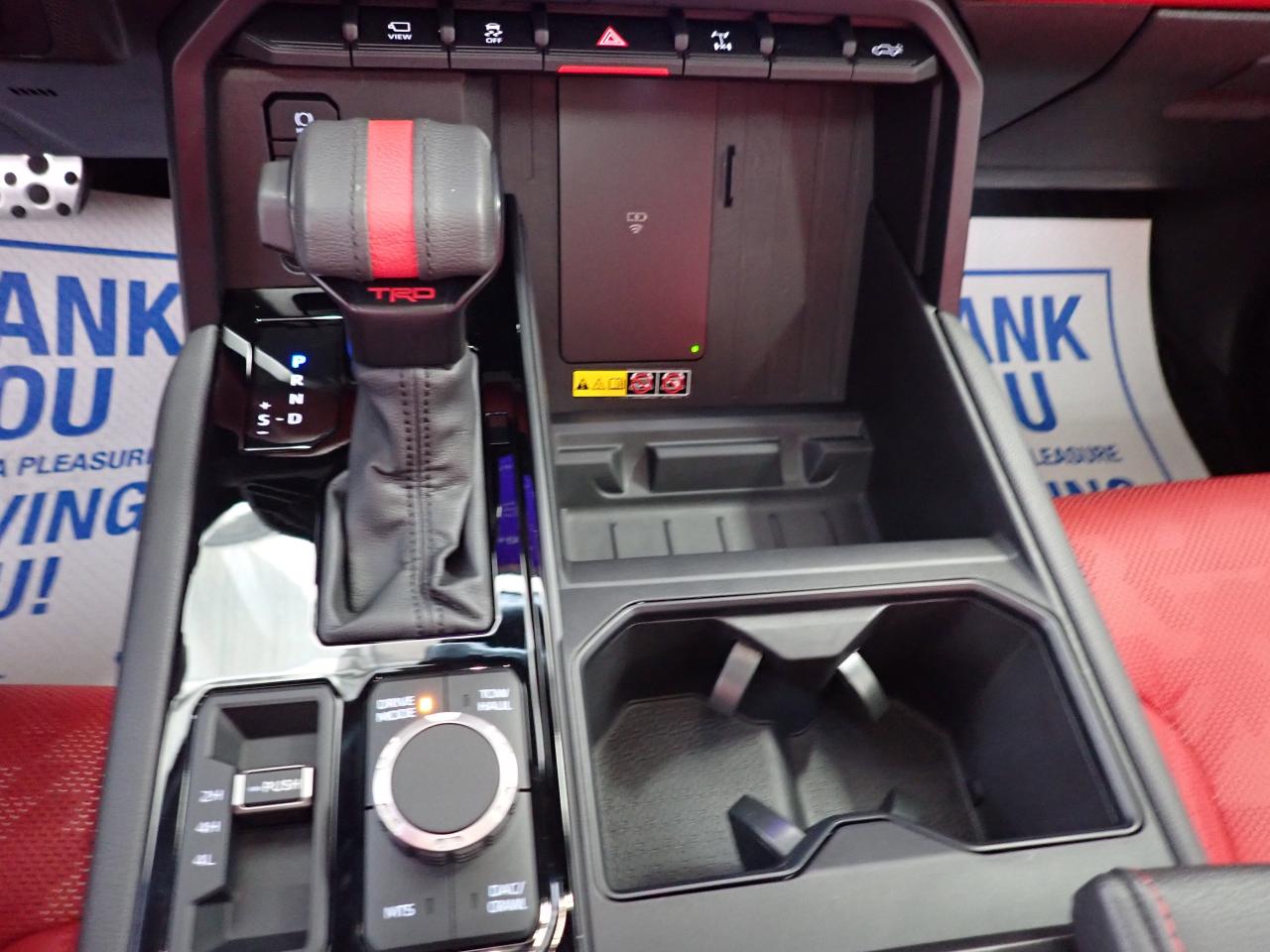 2025 Toyota Tundra LIMITED TRD PRO 4WD LEATHER NAVI PANO SUNROOF *HYBRID* Photo