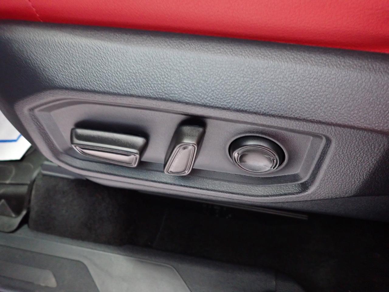 2025 Toyota Tundra LIMITED TRD PRO 4WD LEATHER NAVI PANO SUNROOF *HYBRID* Photo