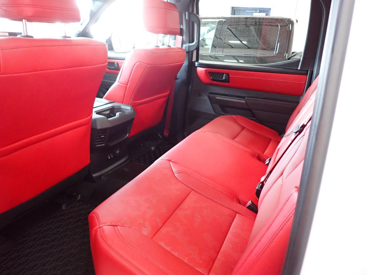 2025 Toyota Tundra LIMITED TRD PRO 4WD LEATHER NAVI PANO SUNROOF *HYBRID* Photo