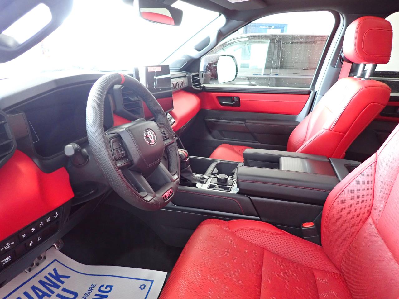 2025 Toyota Tundra LIMITED TRD PRO 4WD LEATHER NAVI PANO SUNROOF *HYBRID* Photo