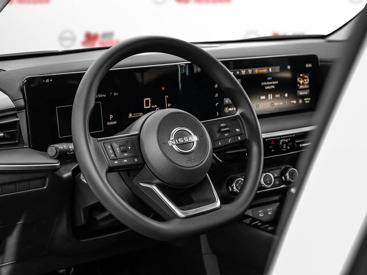 2026 Nissan Kicks S Photo