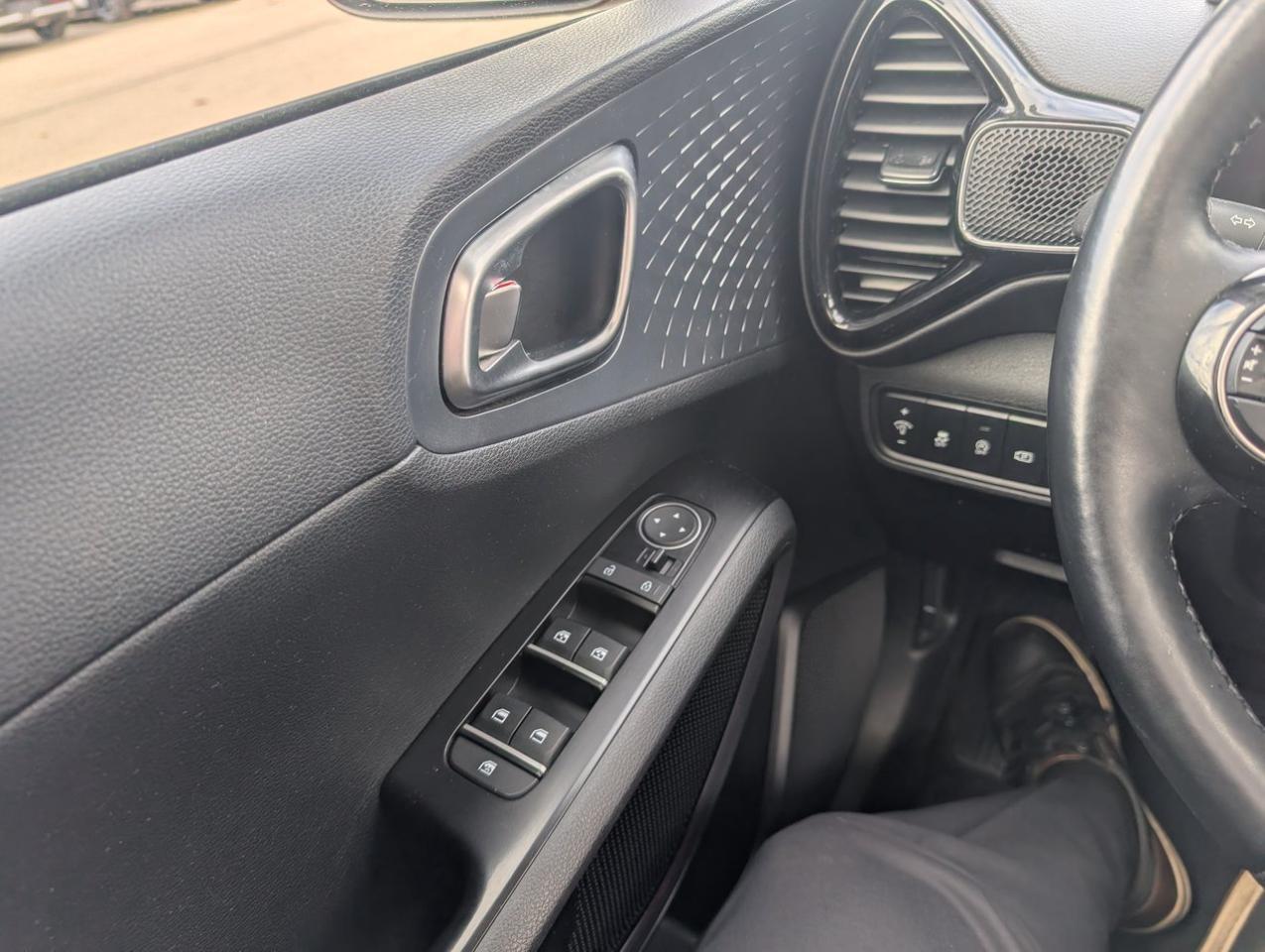 2023 Kia Soul EX PREMIUM Photo