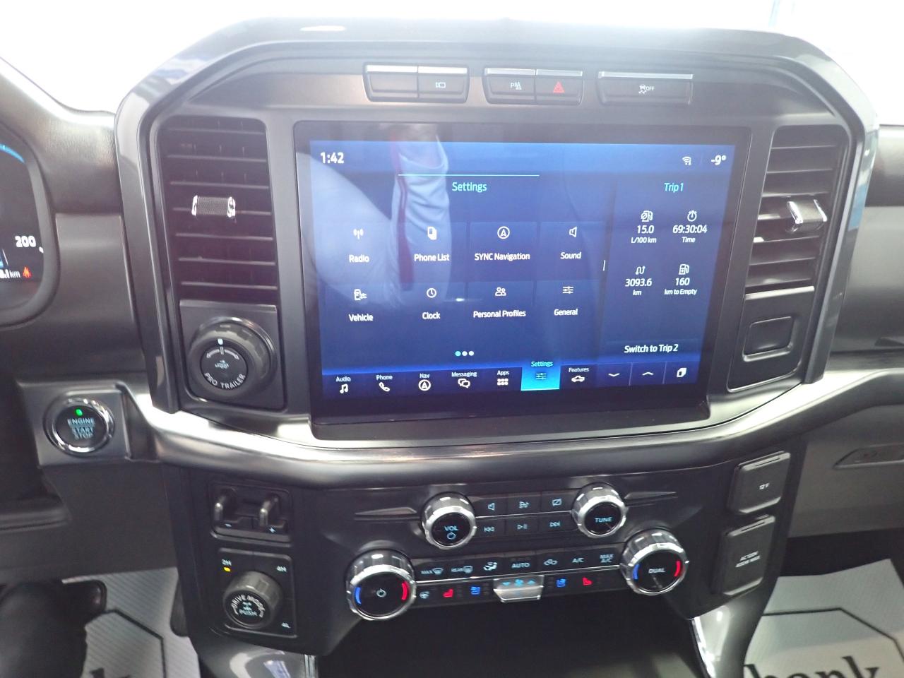 2022 Ford F-150 LARIAT SUPERCREW LEATHER NAVI SUNROOF 5.5 BOX 4WD Photo