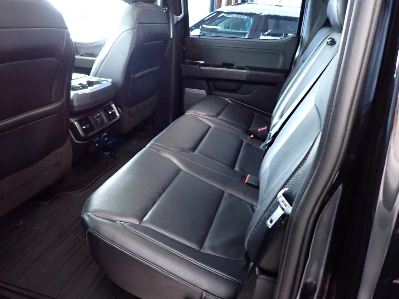 2022 Ford F-150 LARIAT SUPERCREW LEATHER NAVI SUNROOF 5.5 BOX 4WD Photo