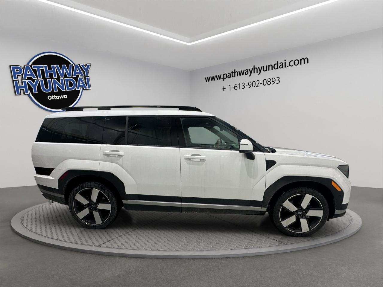 2025 Hyundai Santa Fe Luxury Photo