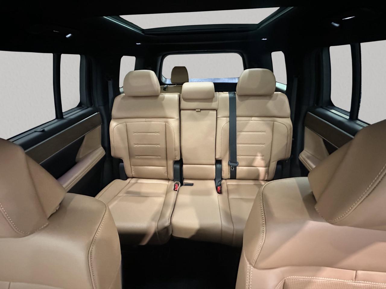 2025 Hyundai Santa Fe Luxury Photo