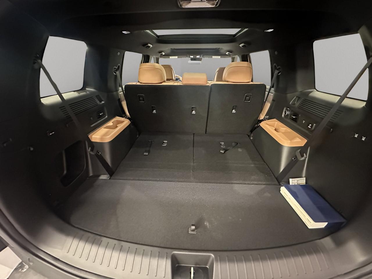 2025 Hyundai Santa Fe Luxury Photo