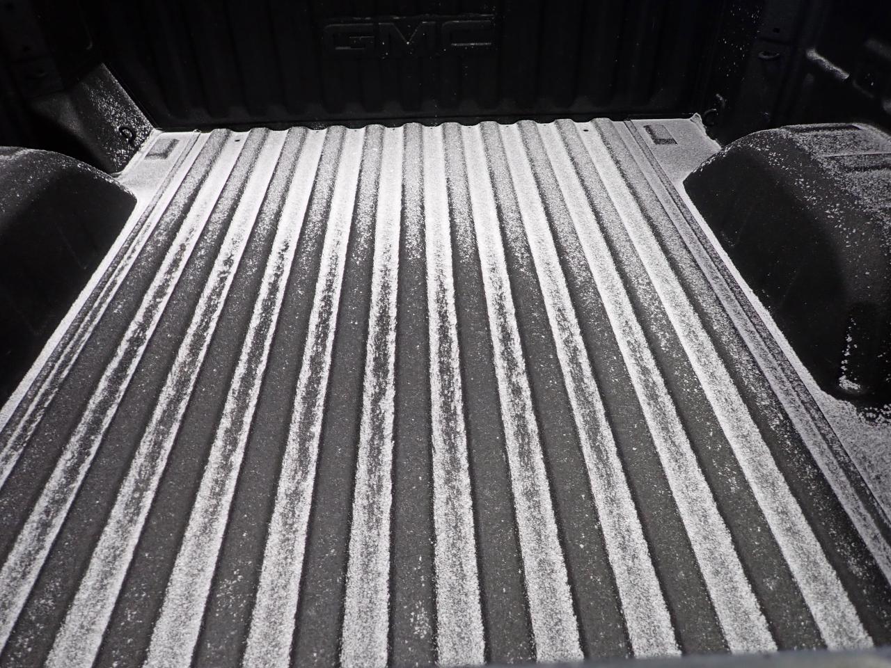 2024 GMC Sierra 1500 SLE Crew Cab 4WD Photo4