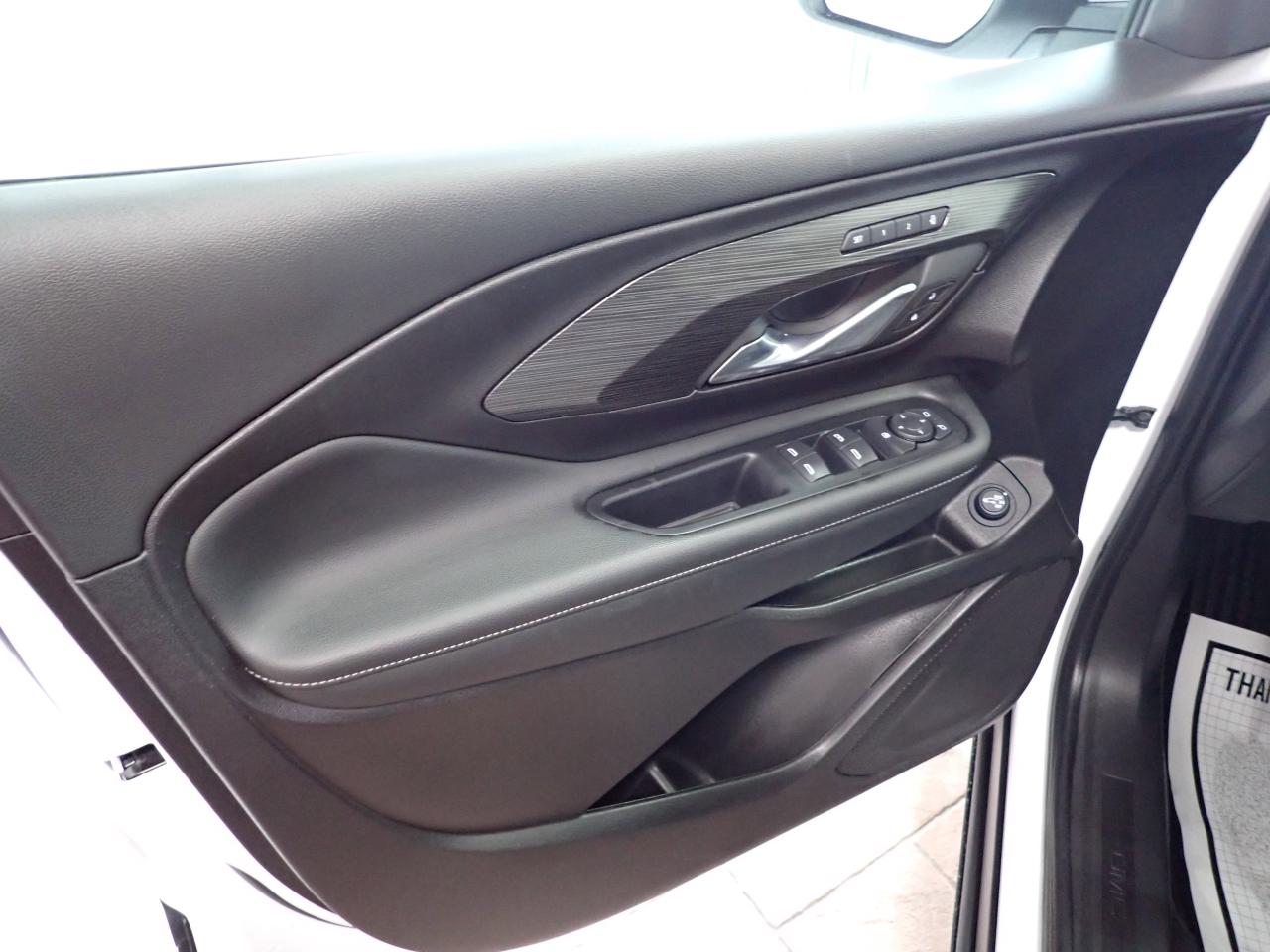 2024 GMC Terrain SLT AWD 4DR LEATHER Photo