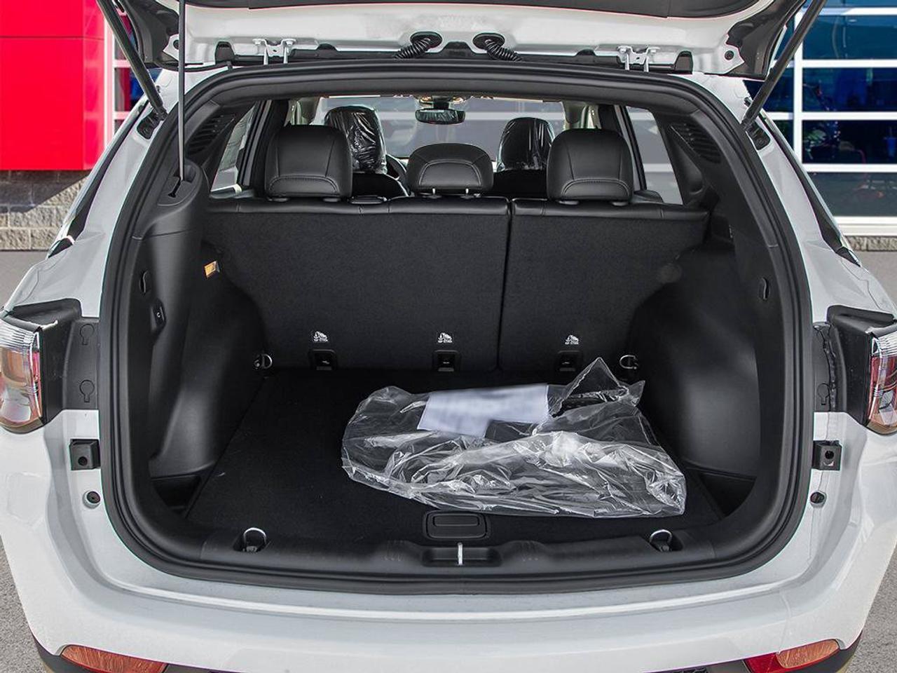 2026 Jeep Compass North | Dual Zone Climate | Heated Seats | Remote Start Photo