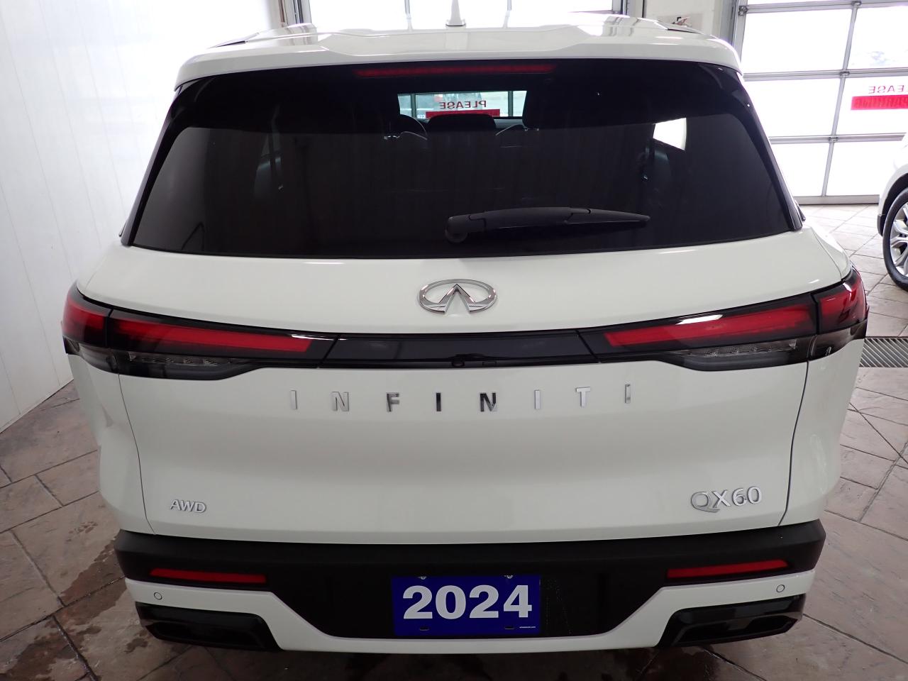 2024 Infiniti QX60 PURE AWD LEATHER SUNROOF Photo2