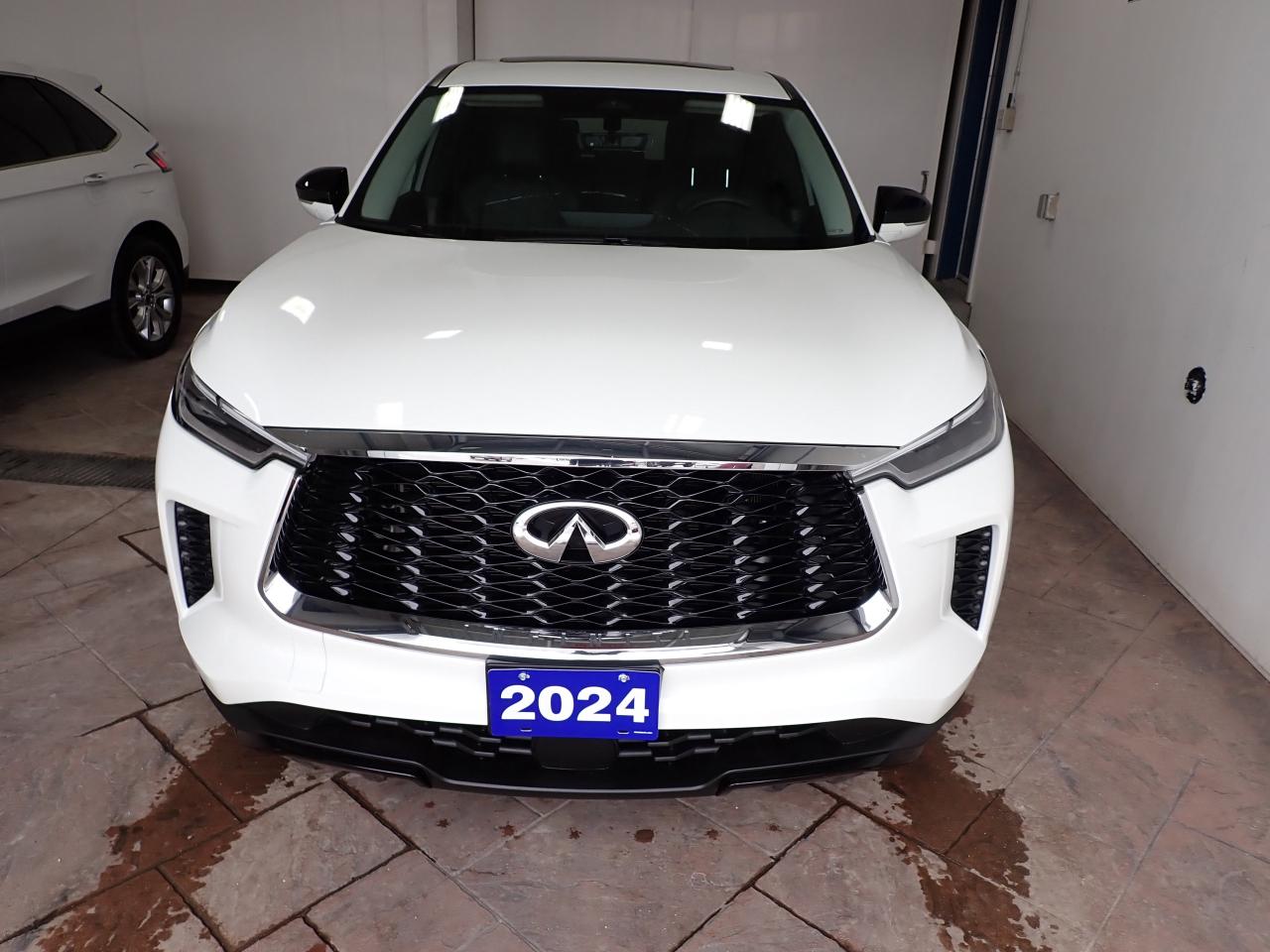 2024 Infiniti QX60 PURE AWD LEATHER SUNROOF Photo